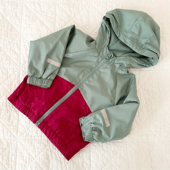 wonder nation Other - LAST CHANCE! WONDER NATION Baby Girl Rain Jacket Green Pink 18 Months